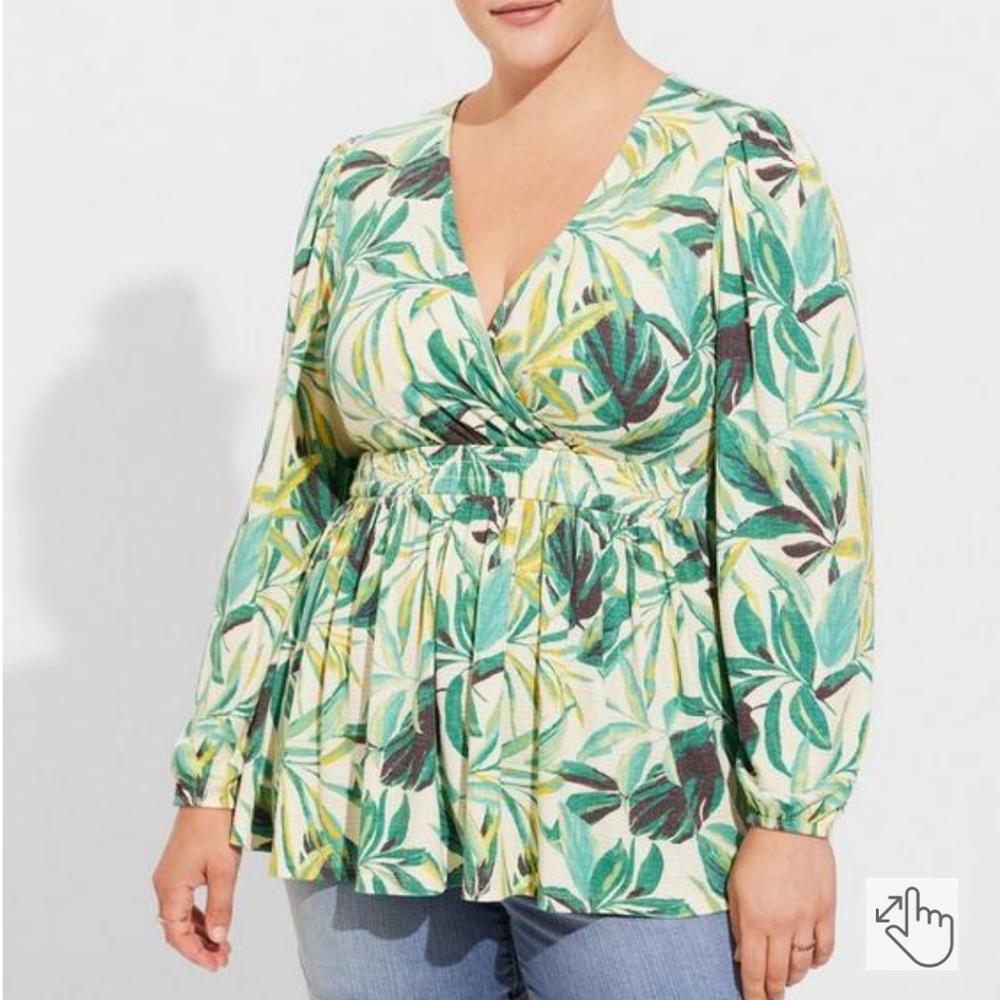 🆕️ Torrid 1 Knit Peplum Top